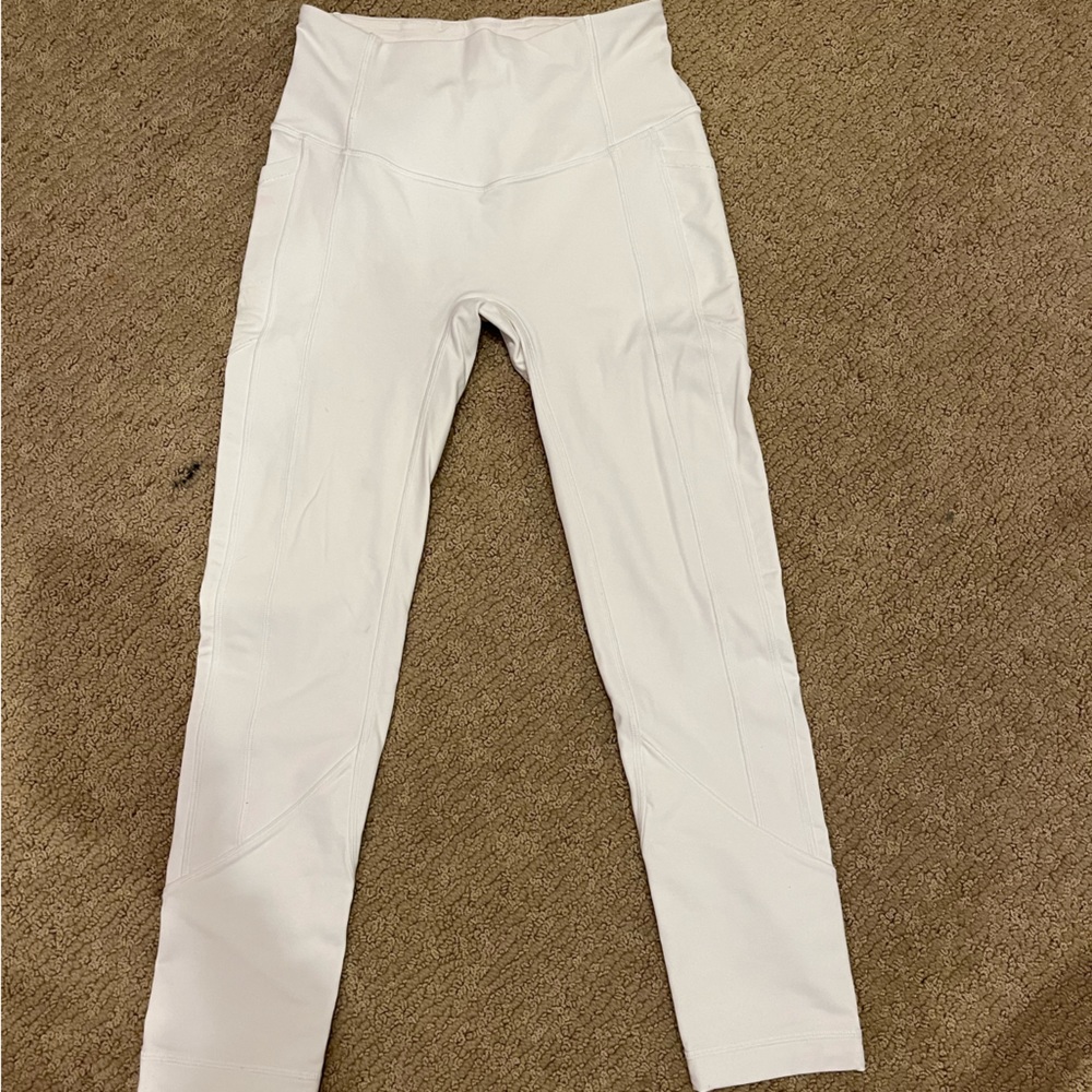 Lulu Lemon Athletica Leggings - high rise with pockets